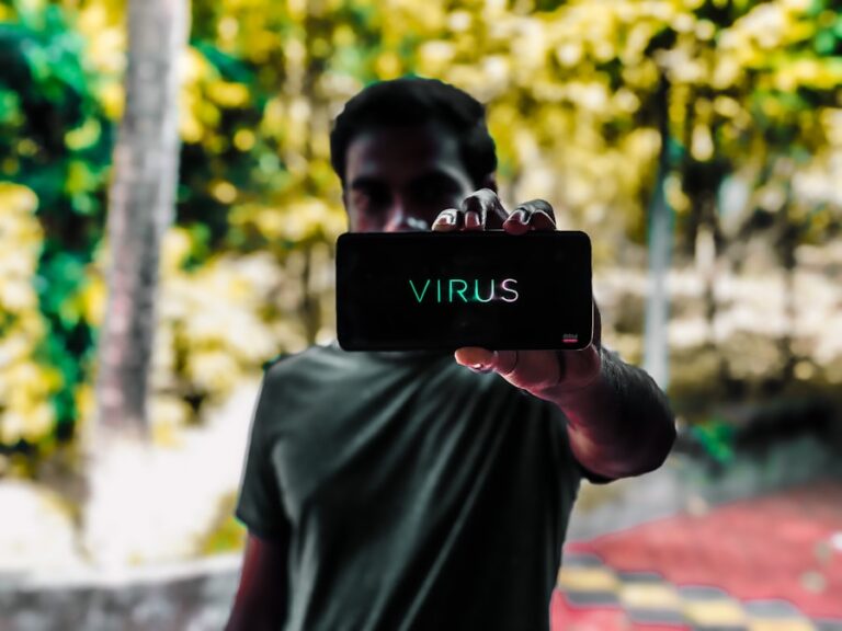 Cum sa eviti virusii si malware-ul in 2025