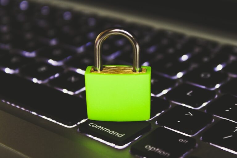 Cum sa-ti protejezi website-ul de atacuri cibernetice