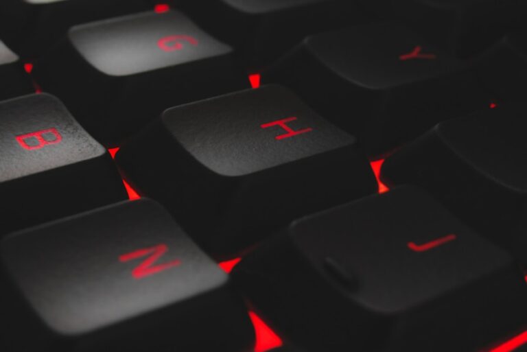 Cum sa recunosti un atac cibernetic inainte sa fie prea tarziu