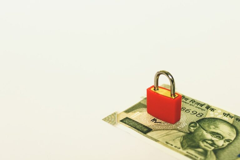 Cum sa eviti capcanele hackerilor in tranzactiile online