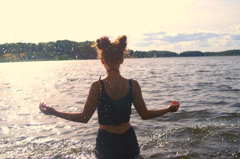 Cum să înveți să îți accepți imperfecțiunile și să îți construiești o viață fericită