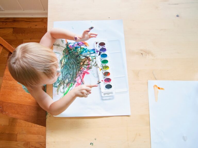 Ce înseamnă când visezi să ai un copil și ce simbolizează acest vis despre creativitate