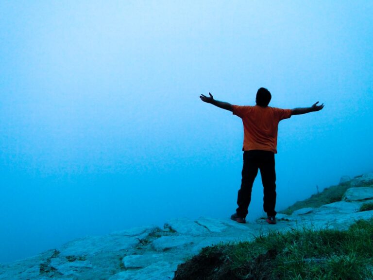 Cum să îți păstrezi optimismul și în momentele dificile ale vieții