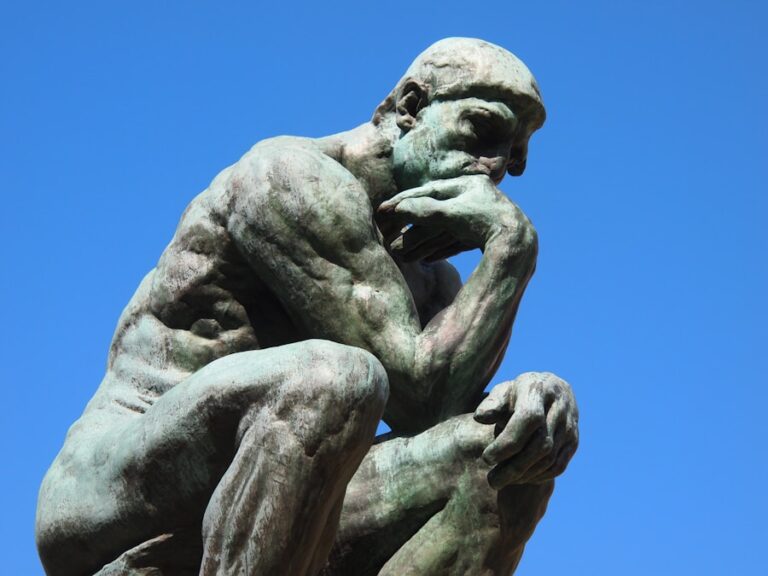 Cum să înveți să accepți critici și să le folosești pentru a te îmbunătăți