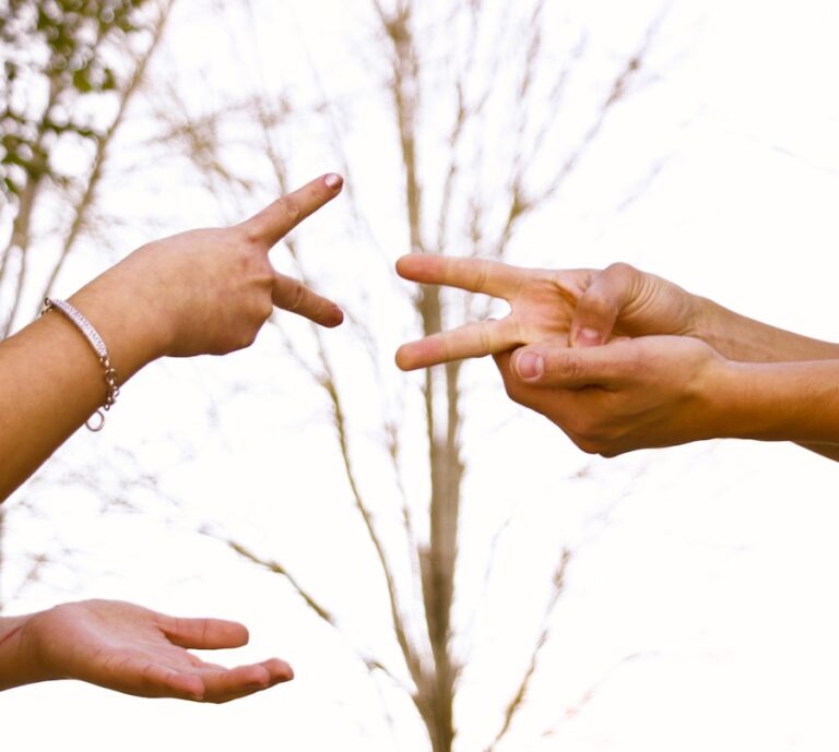 Sfaturi pentru a deveni mai empatic și a înțelege mai bine pe ceilalți